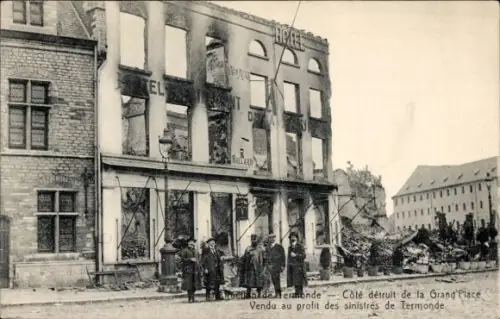 CPA Dendermonde Termonde Ostflandern, Côté détruit de la Grand'Place