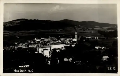 Ak Haslach an der Mühl Oberösterreich, Haslach O.Ö., Ortsansicht, Pfarrkirche mit Kirchturm, E.K.