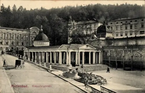 Ak Mariánské Lázně Marienbad Region Karlsbad, Kreuzbrunnen