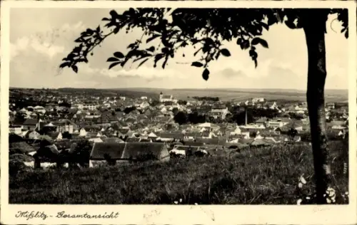 Ak Mißlitz Miroslav Südmähren, Mißlitz Gesamtansicht, Ortsansicht mit Kirche, Baum im Vordergrund