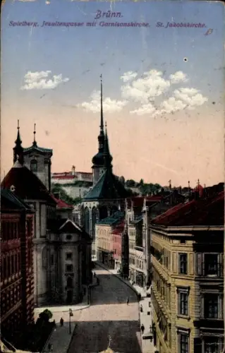 Ak Brno Brünn Südmähren, Špilberk, Spielberg, Jesuitengasse mit Garnisonskirche, St. Jakobskirche