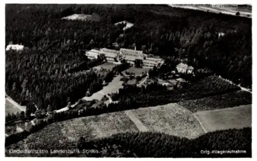 Ak Kamienna Góra Landeshut Riesengebirge Schlesien, Kinderheilstätte, Fliegeraufnahme