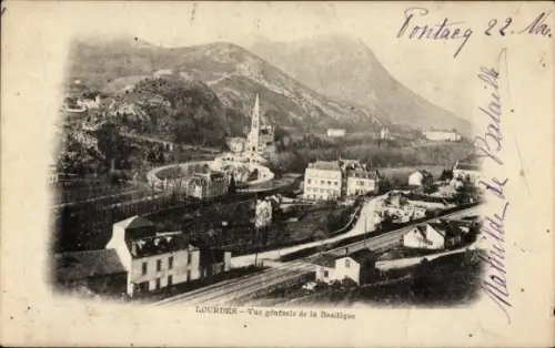 Ak Lourdes Hautes Pyrénées,  Vue générale de la Basilique