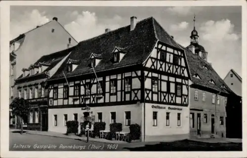 Ak Ronneburg in Thüringen, Älteste Gaststätte Ronneburgs, Fachwerkhaus, historische Architektur