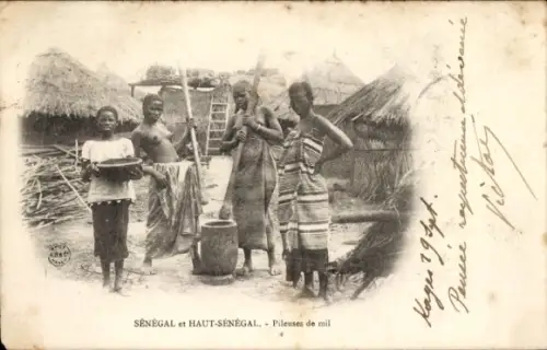 CPA Senegal, Pileuses de mil