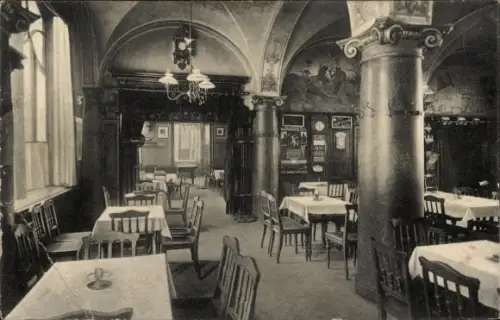 Ak Brandenburg an der Havel, Restaurant-Innenraum, Tische mit Tischdecken und Stühlen, gewölbte S