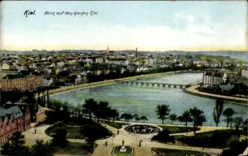 Ak Kiel,  Blick auf den kleinen  Brücke, Uferpromenade