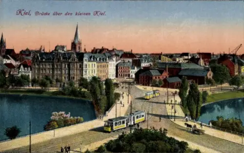 Ak Kiel,  Brücke über den kleinen  Straßenbahn, Promenade