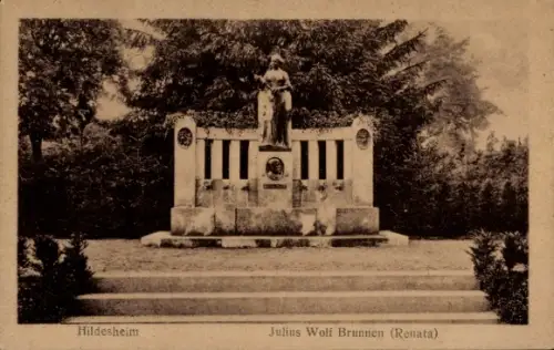 Ak Hildesheim in Niedersachsen,  Julius Wolf-Brunnen (Renata)