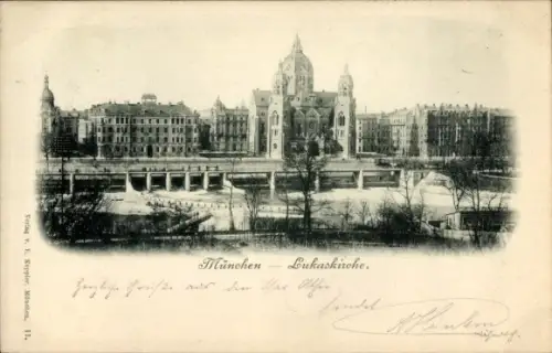 Ak Lehel München Bayern, Blick zur Lukaskirche, Flusspartie, Wehr