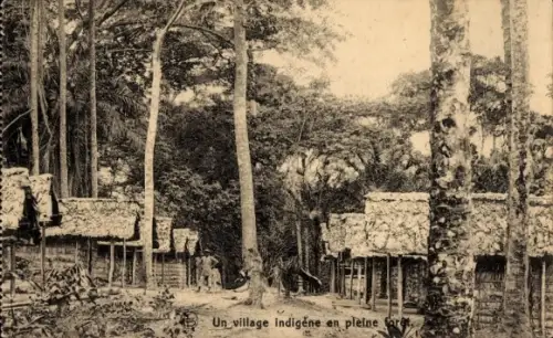 Ak Matadi Kongo Zaire, Un village indigène en pleine forêt, Dorfansicht
