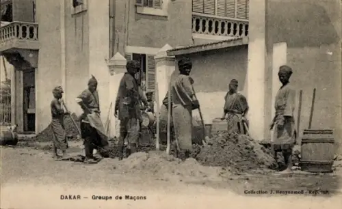 Ak Dakar Senegal, Groupe de Maçons, Maurer bei der Arbeit