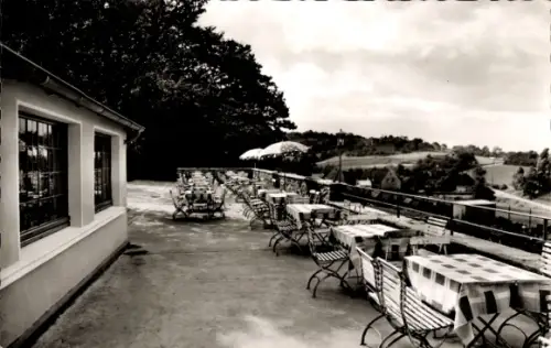Ak Rüdinghausen Witten an der Ruhr, Garten- und Waldrestaurant Zur Brunebeck, Terrasse