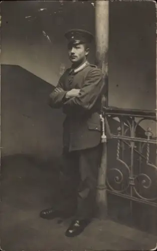 Foto Ak Kaliningrad Königsberg Ostpreußen, Deutscher Soldat in Uniform