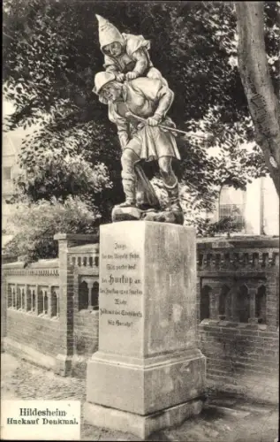 Ak Hildesheim in Niedersachsen, Huckauf Denkmal