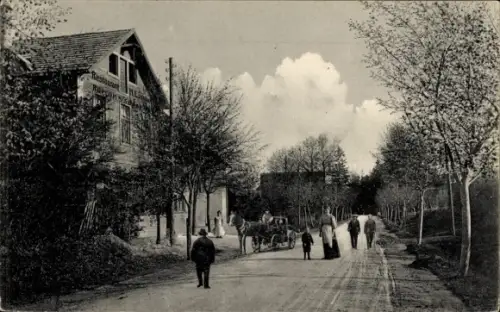 Ak Soest in Nordrhein Westfalen, Restaurant H. Linnhoff, Straßenpartie im Ort