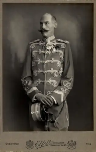 Foto Harald von Dänemark, Porträt in Uniform