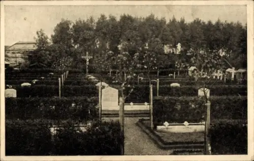 Ak Heldenfriedhof der 6. bayerischen Reserve-Division