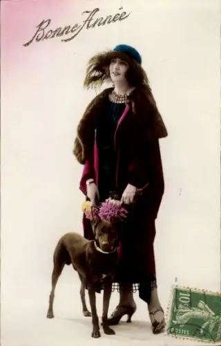 Ak Glückwunsch Neujahr, Frau mit einem Hund