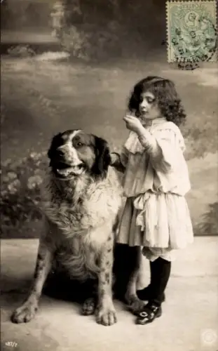 Ak Junges Mädchen mit einem großen Bernhardiner Hund, NPG 487 7