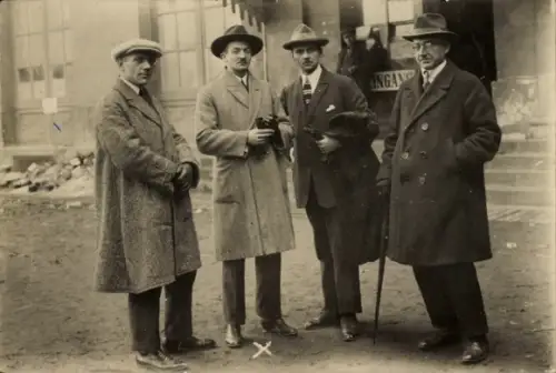 Ak Weimarer Republik, Freiherr von Wittgenstein, Dr. Heinrich Heinze, Chefredakteur Staatszeitung