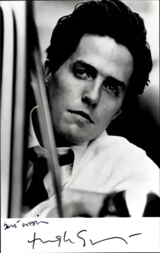 Ak Schauspieler Hugh Grant, Portrait, Autogramm