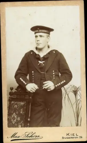 Foto Deutscher Soldat in Uniform, Porträt
