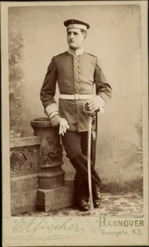 Foto Deutscher Soldat in Uniform, Porträt