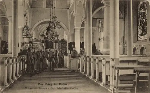 Ak Jelgava Mitau Lettland, Inneres der Trinitatis-Kirche, Der Krieg im Osten