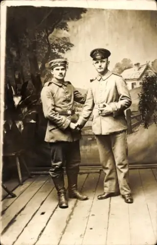 Foto Ak Deutsche Soldaten in Uniformen, Kaiserzeit