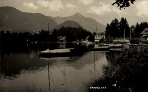 Ak Grundlsee Steiermark,  Seeansicht, Segelboot, Bergpanorama
