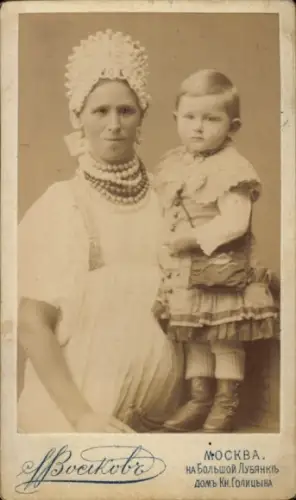 Kabinett Foto Moskau, Frau mit Kind, Porträt
