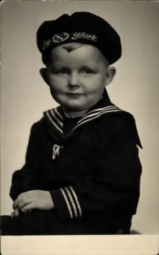 Foto Ak Kind in Matrosenuniform, Portrait