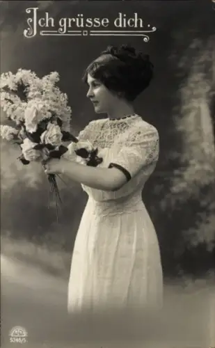 Ak Ich grüße dich, junge Frau mit Blumenstrauß, Portrait