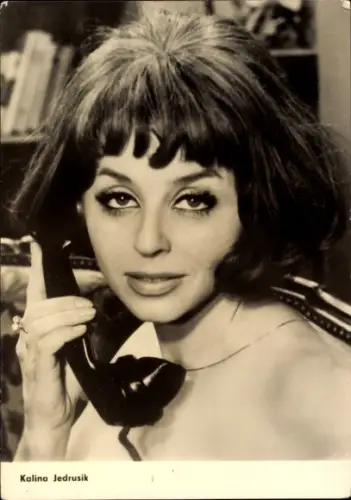 Ak Schauspielerin Kalina Jedrusik, Heilmittel gegen Liebe, Telefon, Portrait