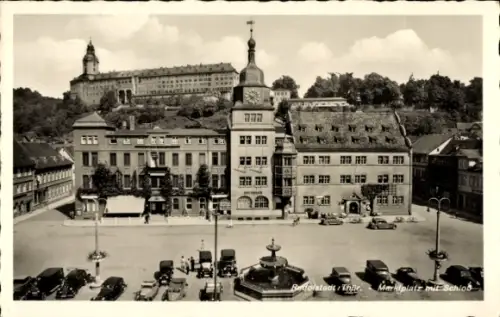 Ak Rudolstadt in Thüringen, Marktplatz mit Schloss