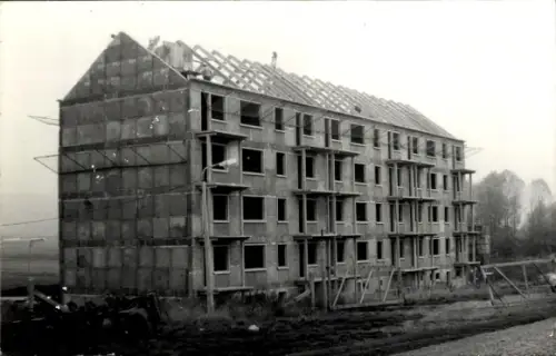 Foto Ak Gebstedt Bad Sulza in Thüringen, Wohngebäude im Bau