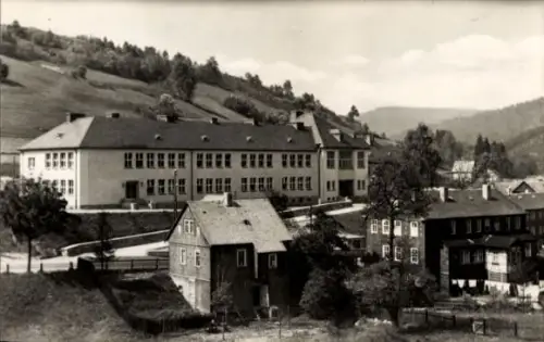 Ak Wallendorf Lichte Neuhaus am Rennweg, Neue Schule