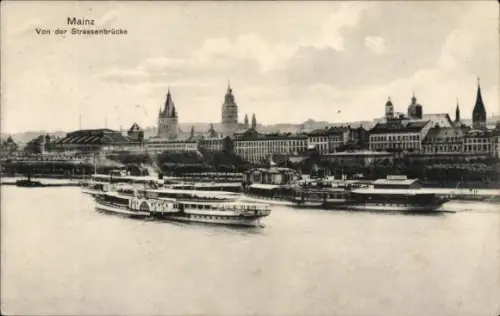 Ak Mainz am Rhein, Blick von der Straßenbrücke, Stadt, Salondampfer