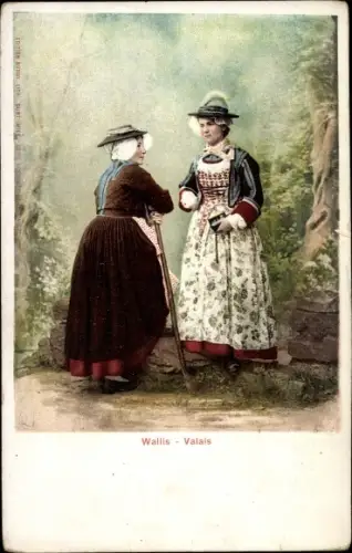 Ak Kanton Wallis, zwei Frauen in Waliser Volkstrachten