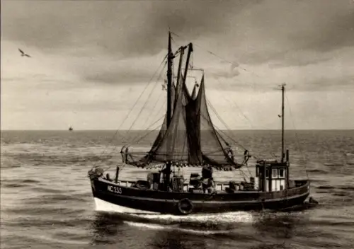 Ak Fischfang, Fischkutter