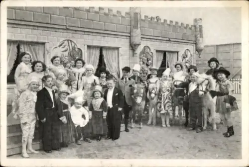 Ak Schneider´s Liliputaner-Stadt und Zirkus-Revue, Gruppenbild