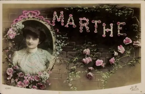 Buchstaben Ak Vorname Marthe, Frauenportrait, Rosen