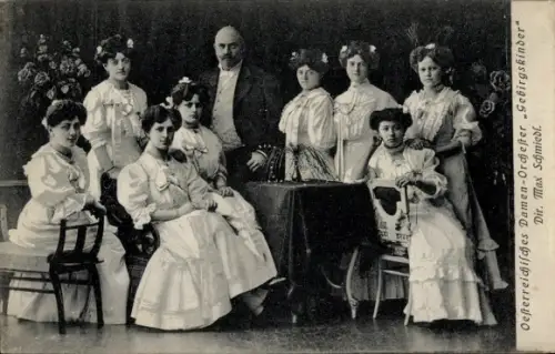 Ak Österreichisches Damen-Orchester Gebirgskinder, Gruppenbild
