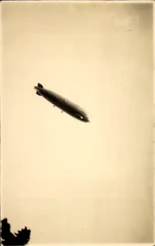 Foto Ak Zeppelin, Luftschiff