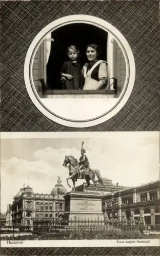 Passepartout Foto Ak Hannover, Mutter mit Kind am Fenster, Ernst August Denkmal