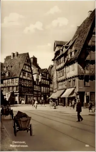 Ak Hannover, Blick in die Marktstraße, Fuhrwerk, Passanten, Fachwerkhäuser