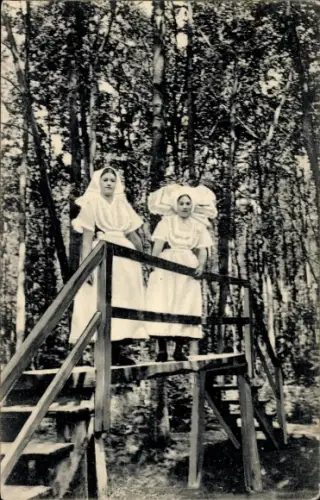 Ak Spreewald, Spreewälderinnen im Bürgerwald, Tracht