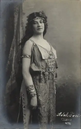 Ak Schauspielerin Adele Doré als Judith, Portrait