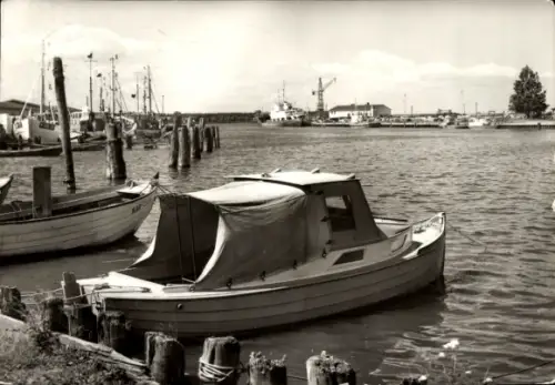 Ak Ostseebad Karlshagen auf Usedom, Karlshagen auf Usedom, Fischereihafen